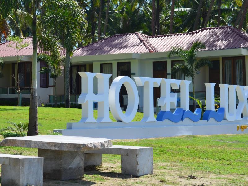נסאונג Hotel Lux מראה חיצוני תמונה