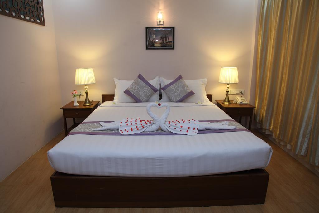 נסאונג Hotel Lux מראה חיצוני תמונה