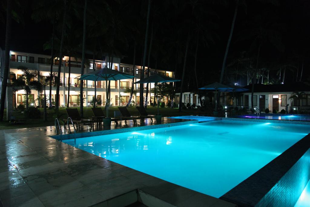 נסאונג Hotel Lux מראה חיצוני תמונה